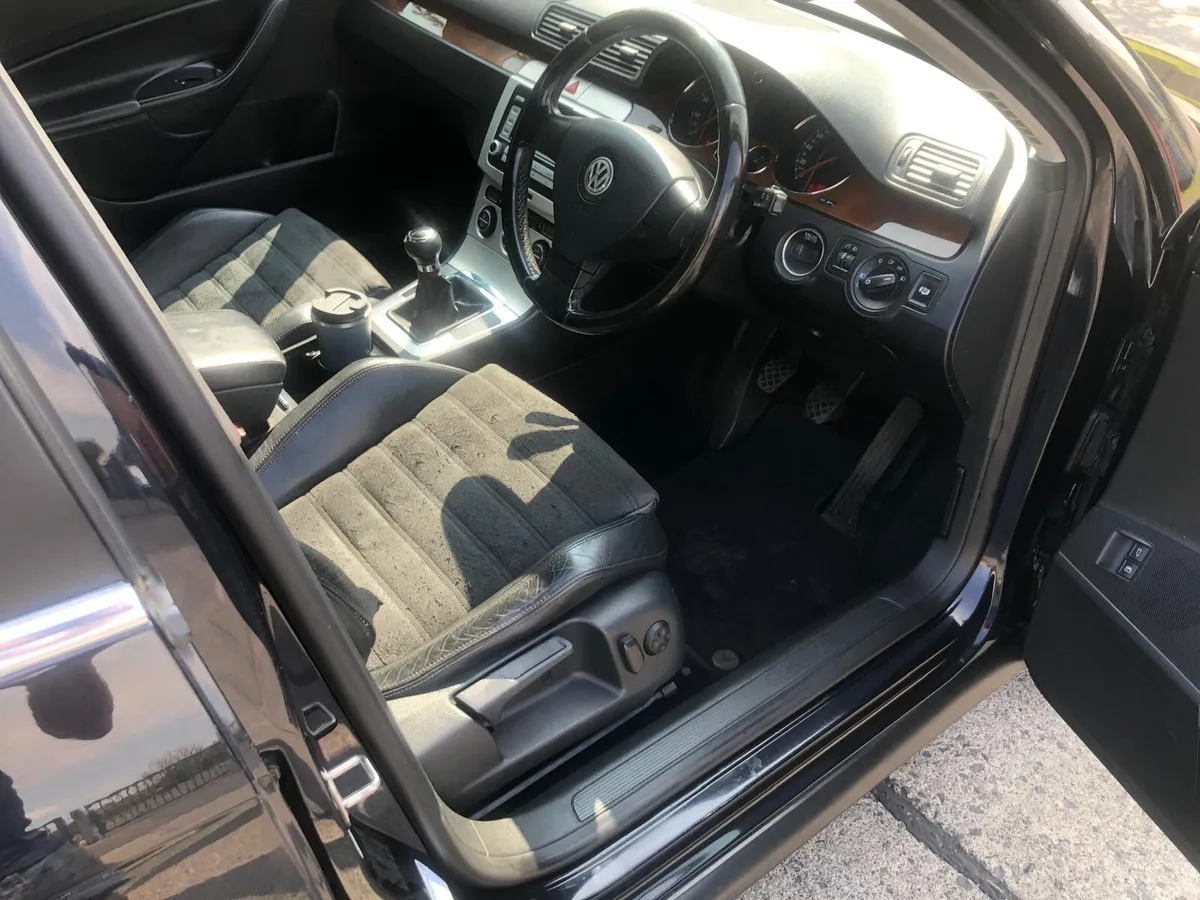 Volkswagen Passat 2007 - Image 3