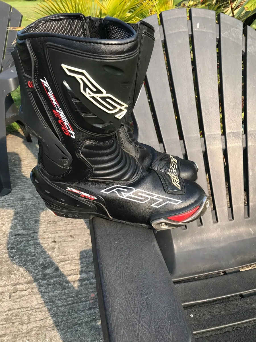 Rst boots/ Tools - Image 2