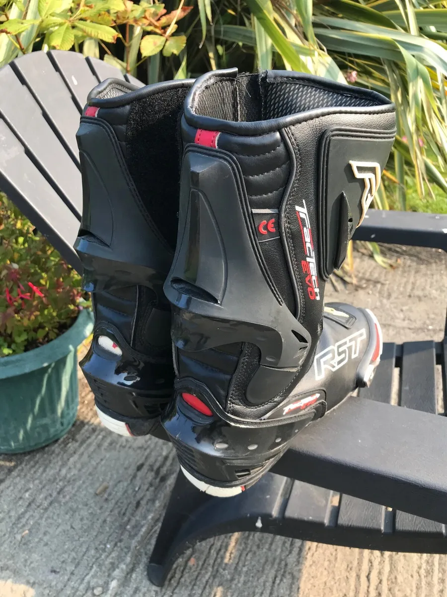 Rst boots/ Tools - Image 3