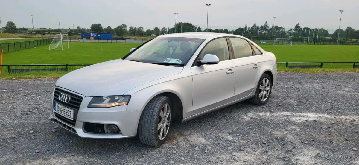 Audi A4 2009 - Image 2
