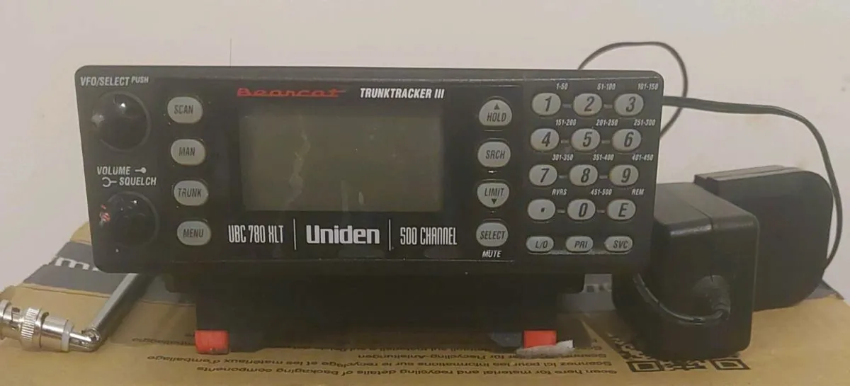 UNIDEN UBC780XLT SCANNER RADIO - Image 1