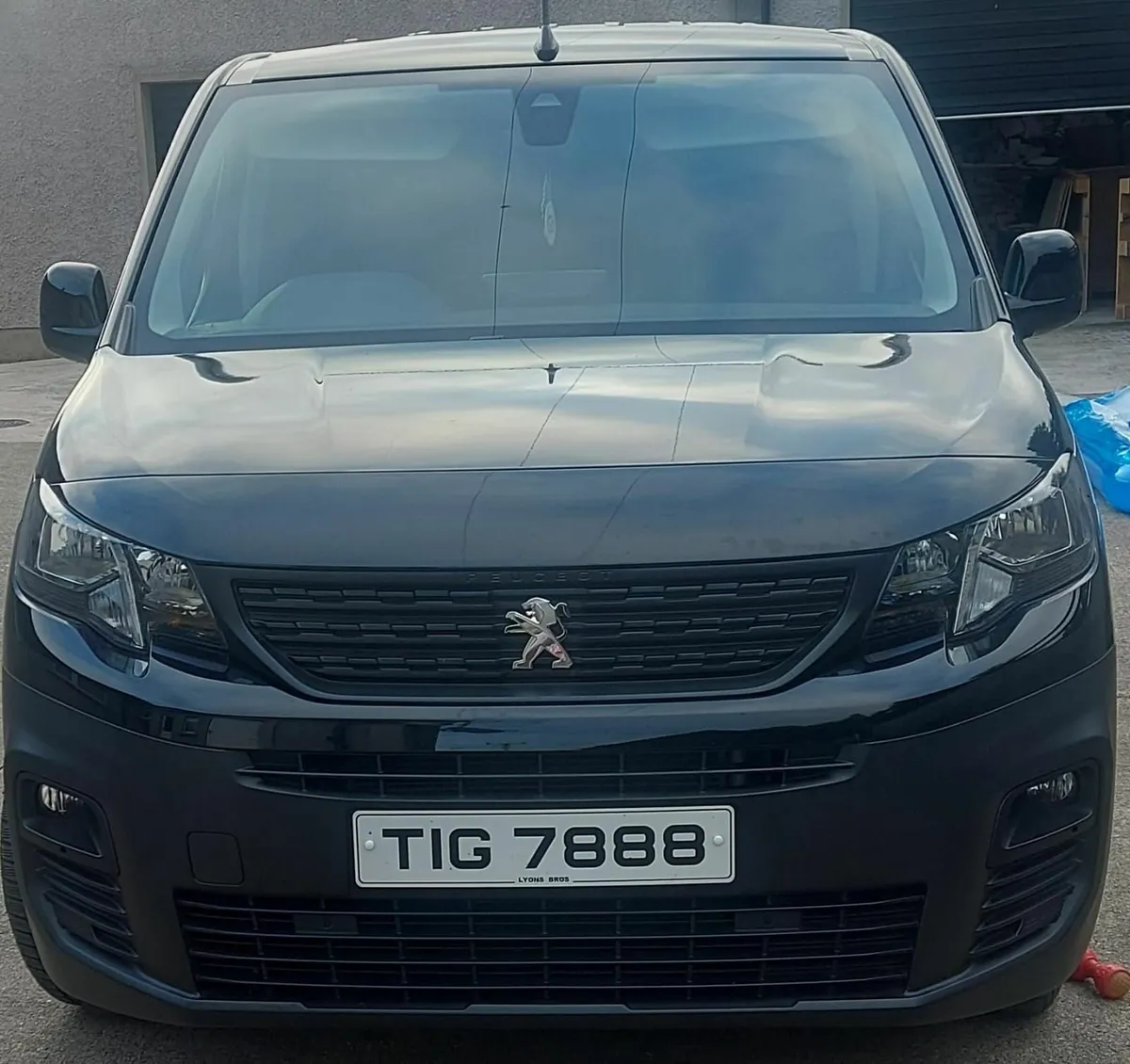 Peugeot PartneAshphelt 2022 - Image 1