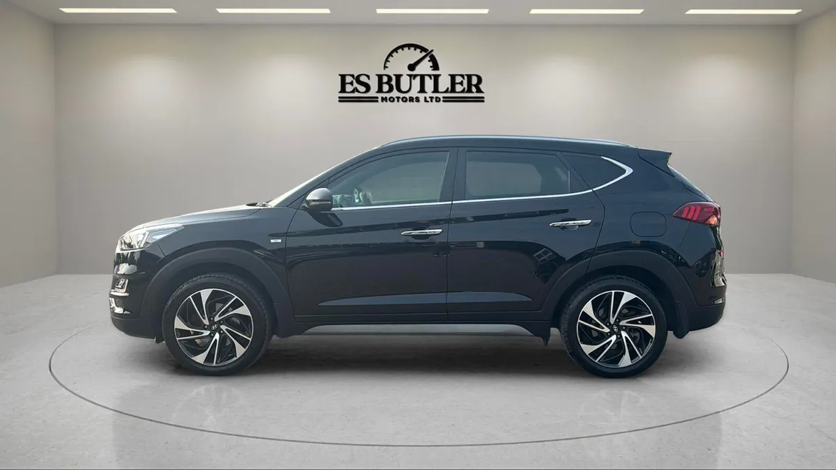 202 Hyundai Tucson 1.6L Diesel Executive Plus - Image 2