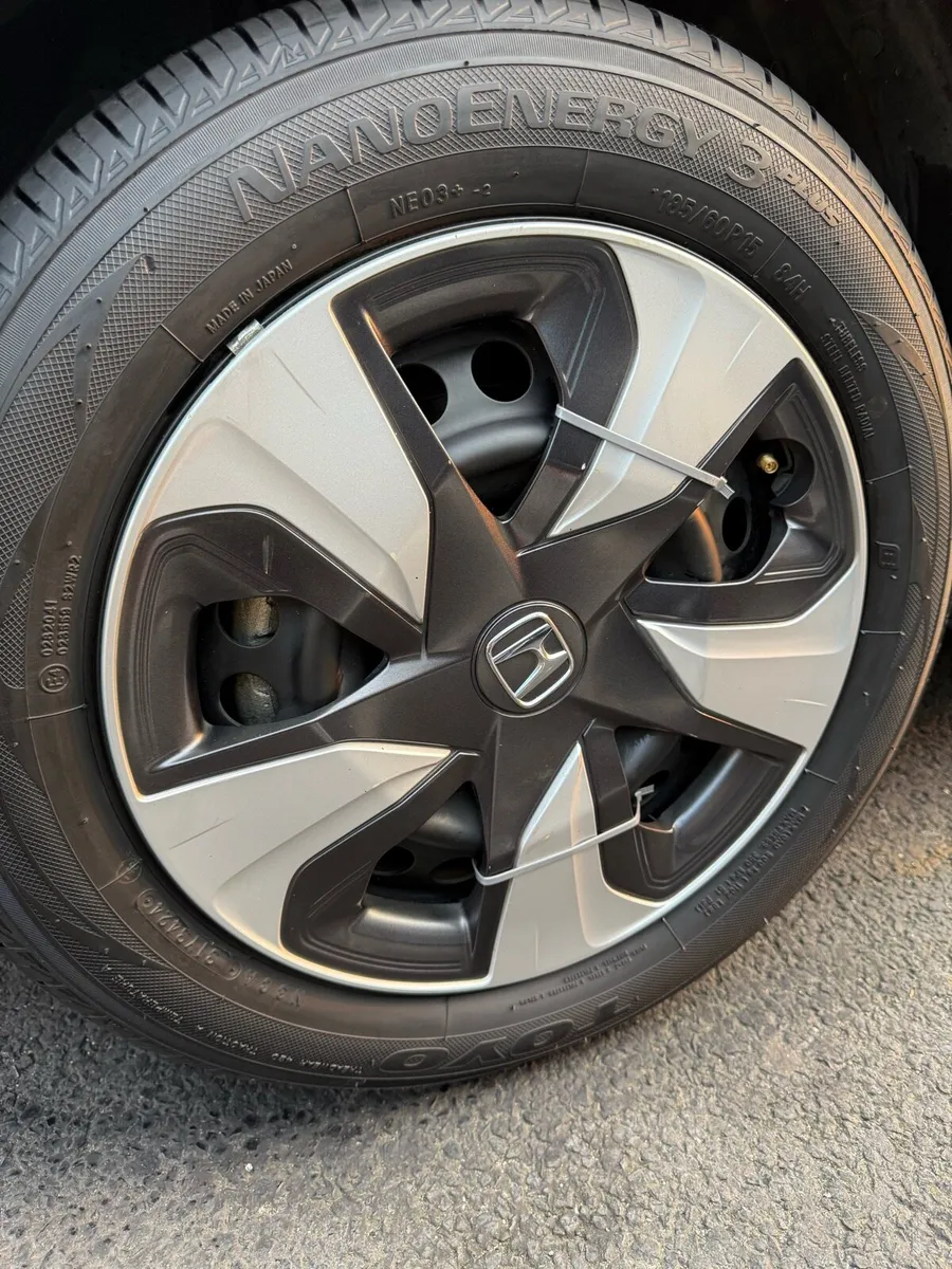 HONDA FIT/ SELF CHARGING HYBRID, WITH WARRANTY - Image 2