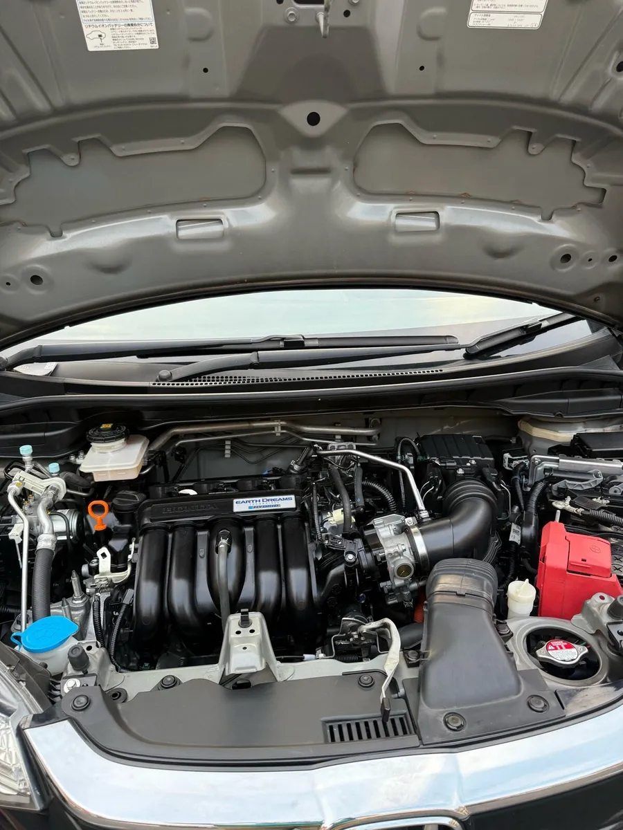 HONDA FIT/ SELF CHARGING HYBRID, WITH WARRANTY - Image 4
