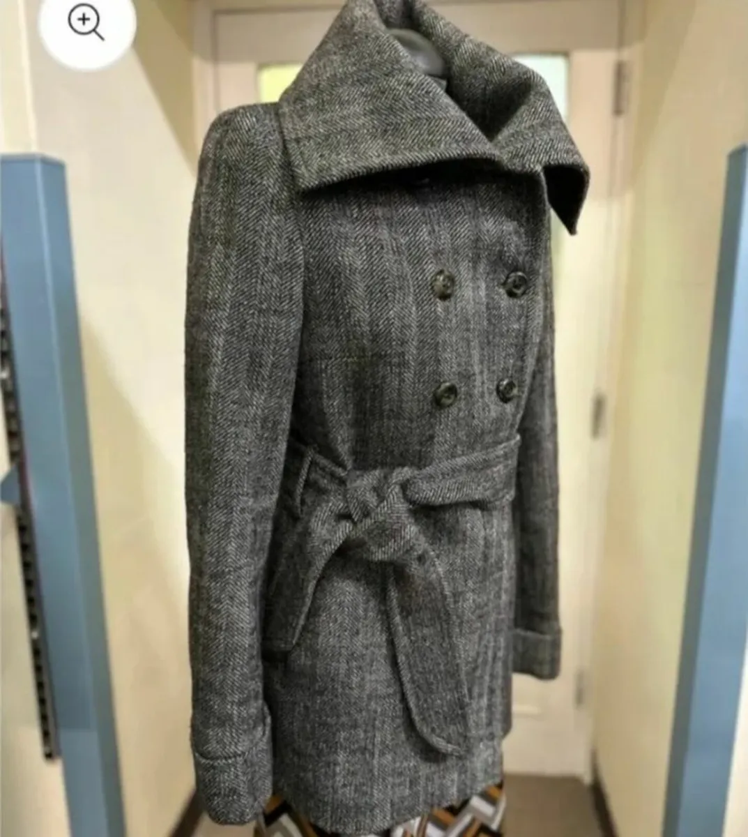 Massimo Dutti Coat Size 8 - Image 2