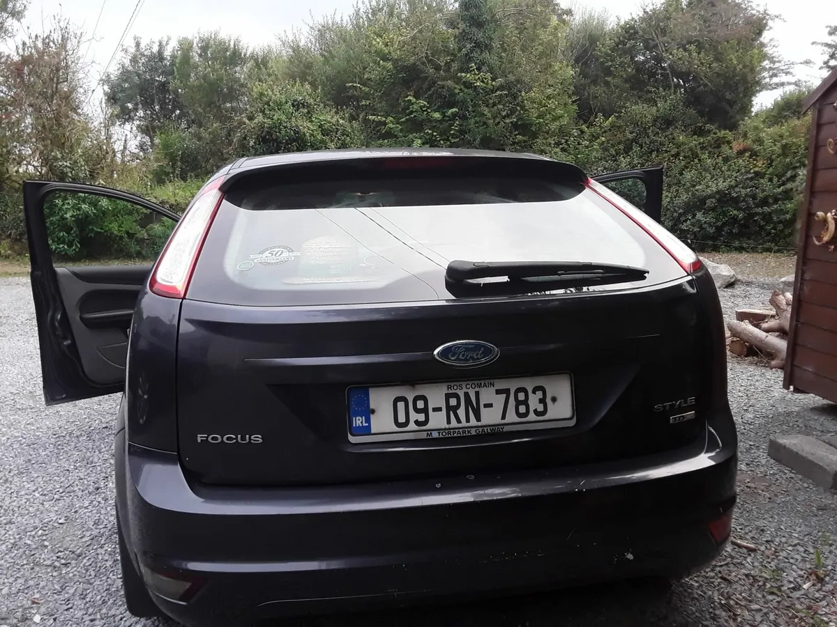 Ford Focus 2009 - Image 1
