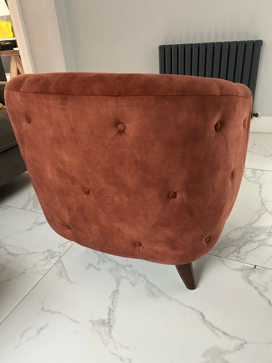 Bucket armchair - Image 3