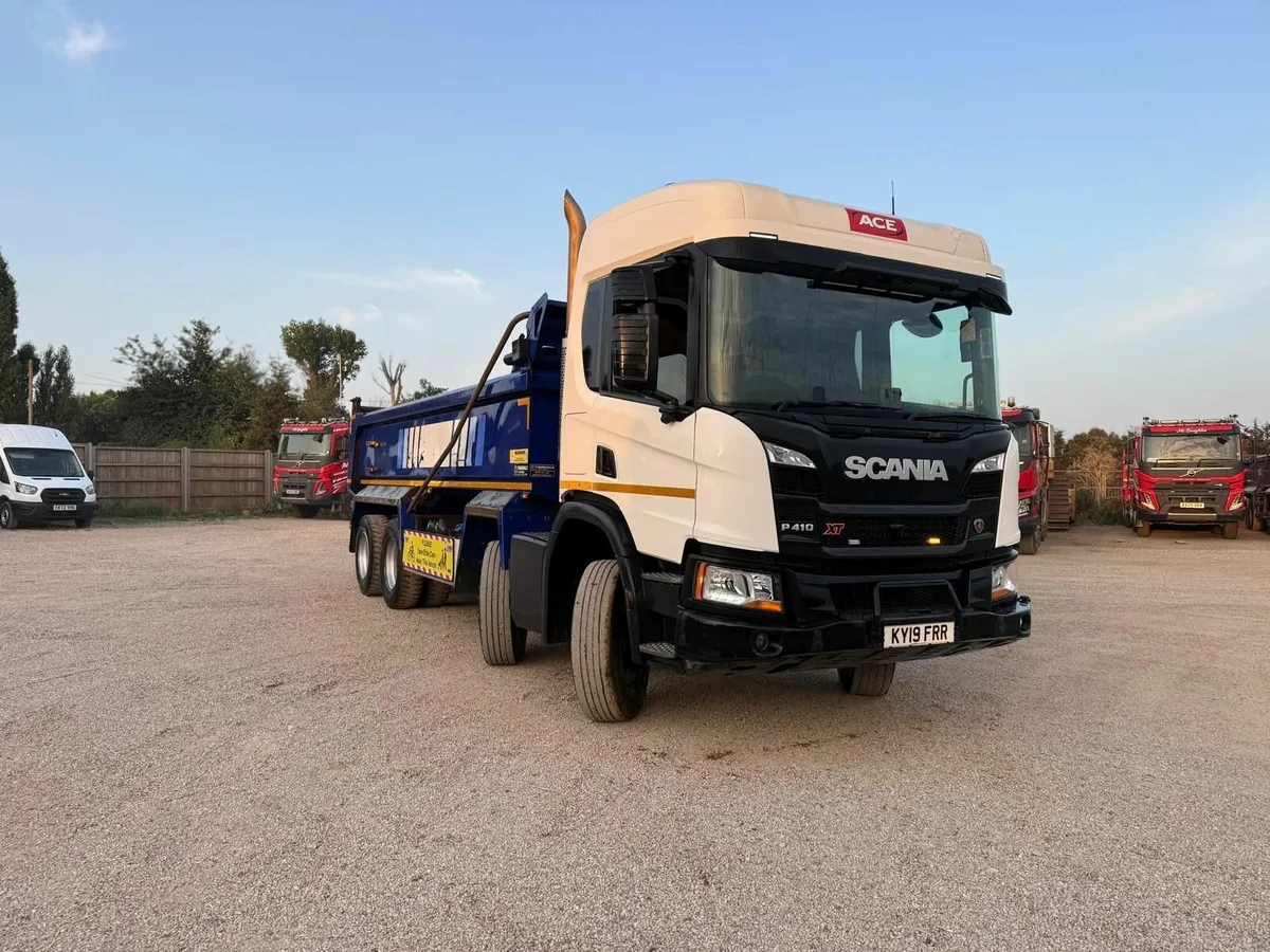 Scania P410 XT Tipper - Image 1