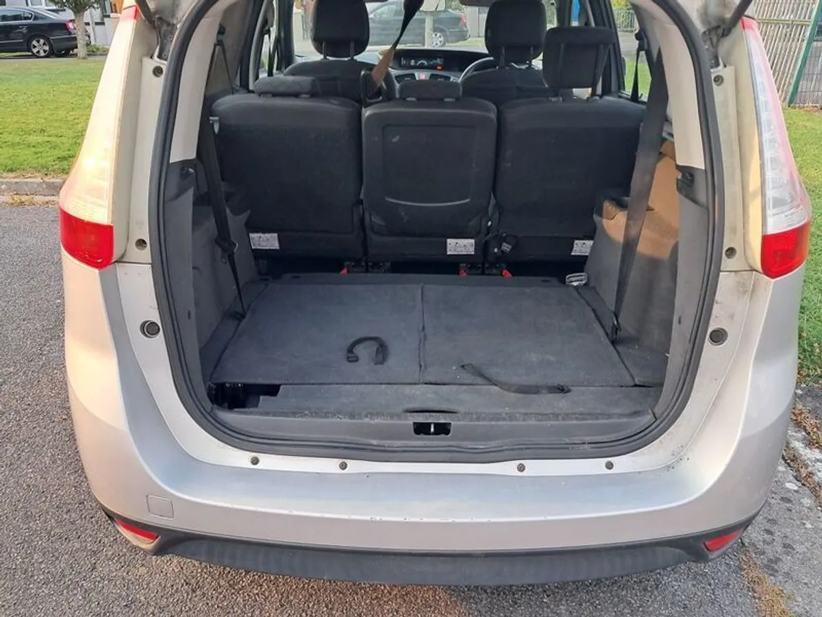 2010 Renault Grand Scenic - Image 3