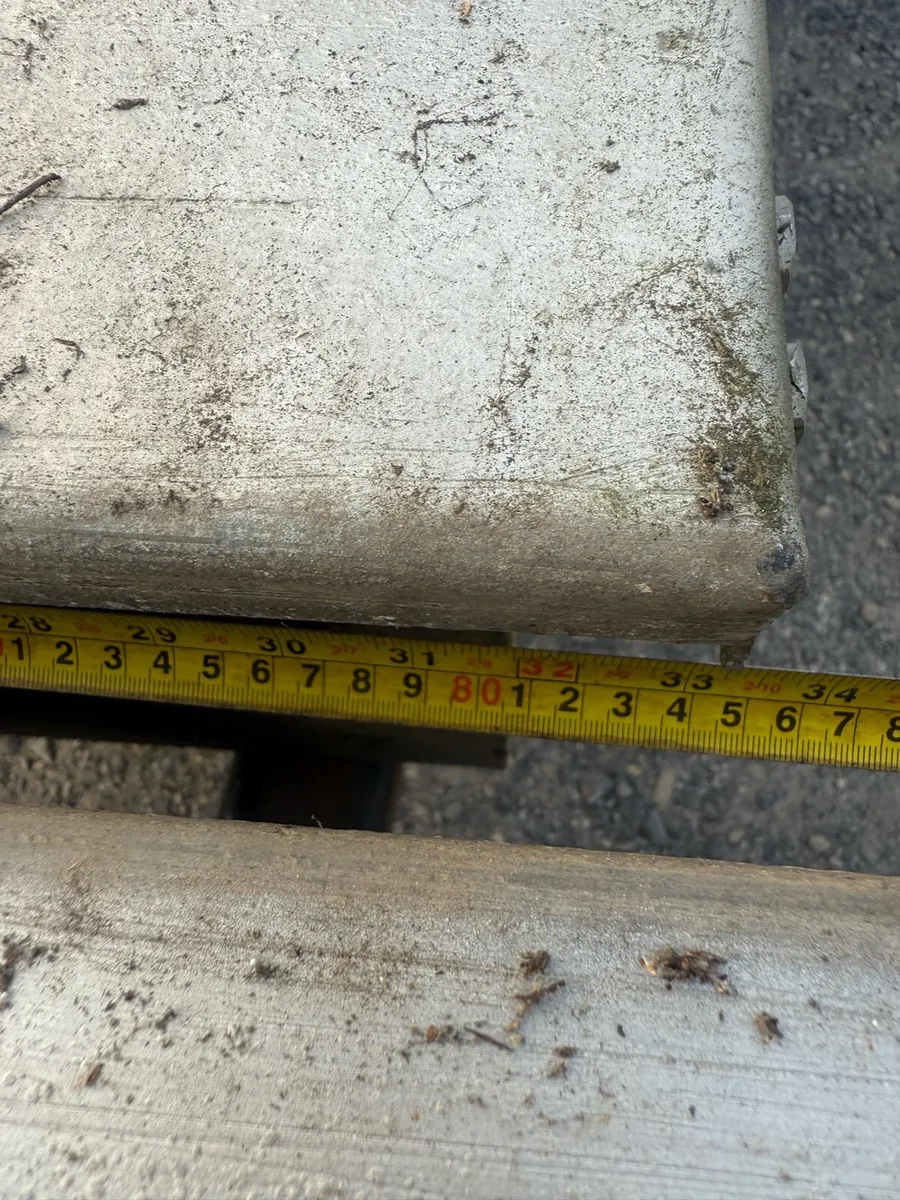 Under carriage boxes - Image 4