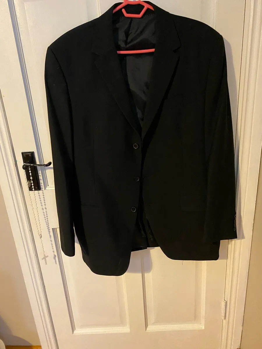 Men’s suit - Image 1