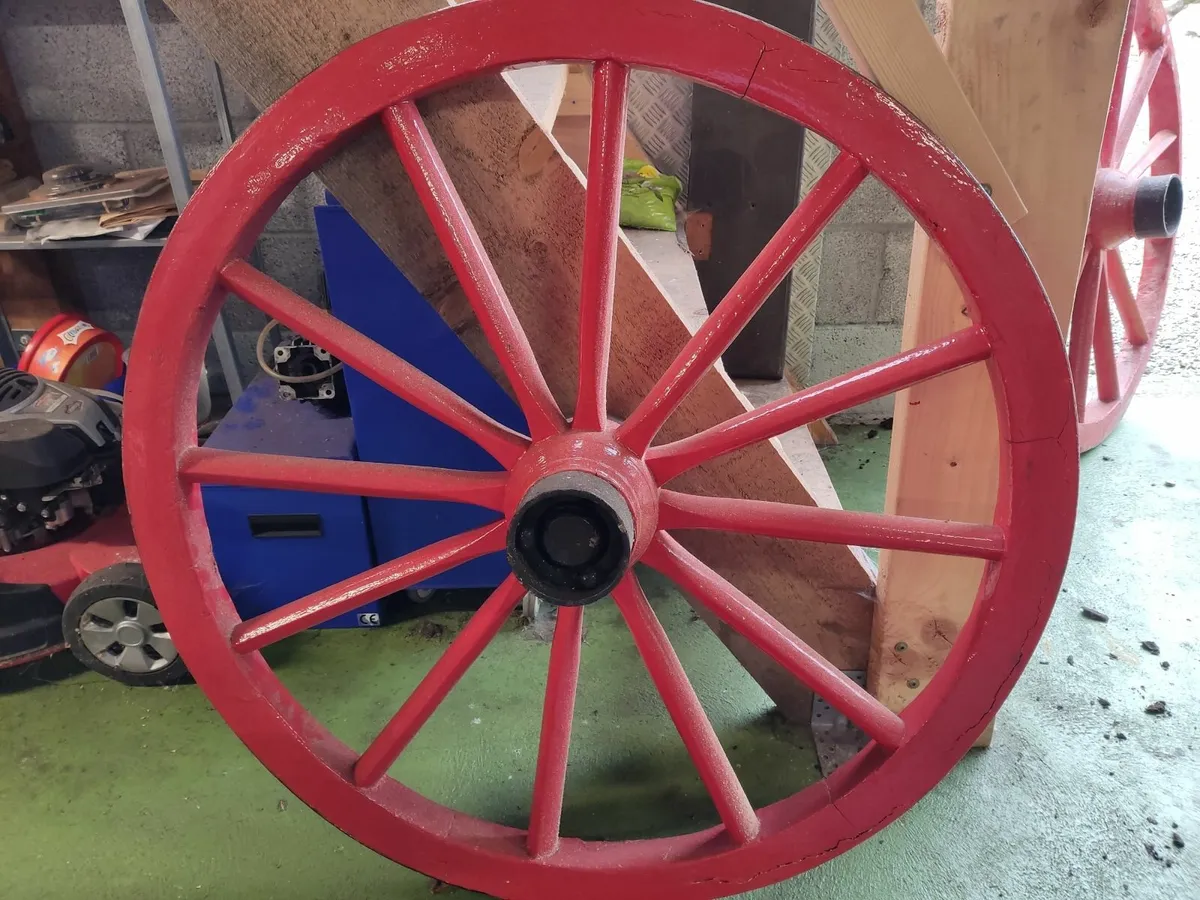 Donkey cart wheels - Image 3