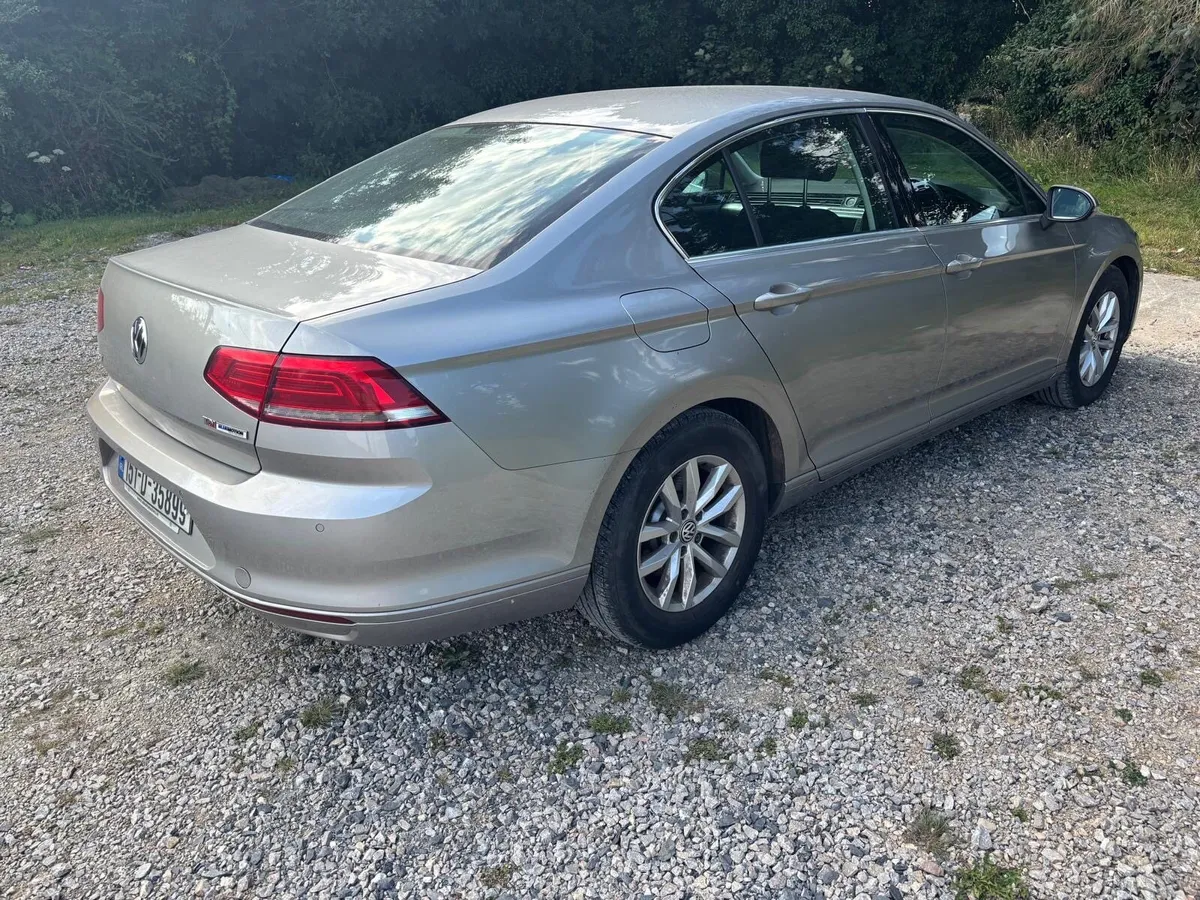 2015 Volkswagen Passat 1.6 TDI Buiness - Image 3