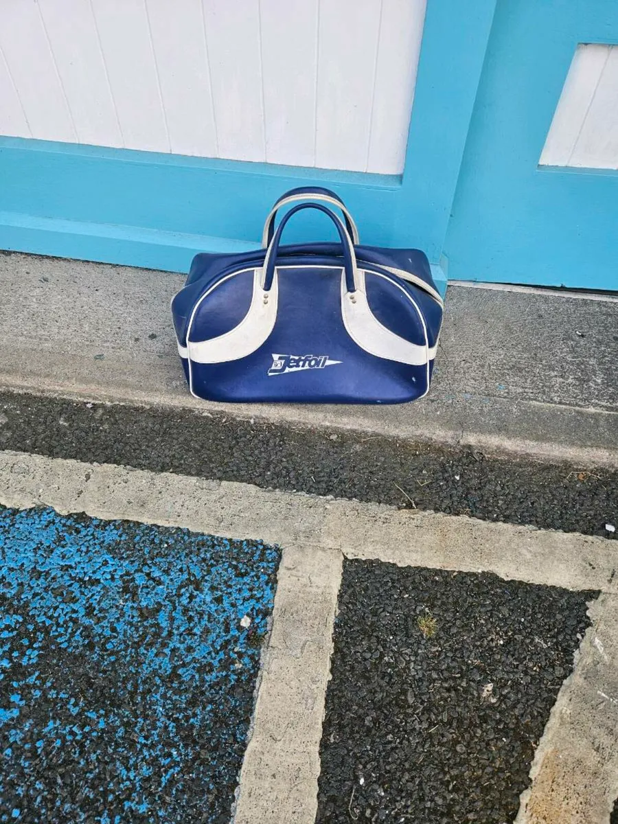 Vintage B&I Jetfoil Bag - Image 1