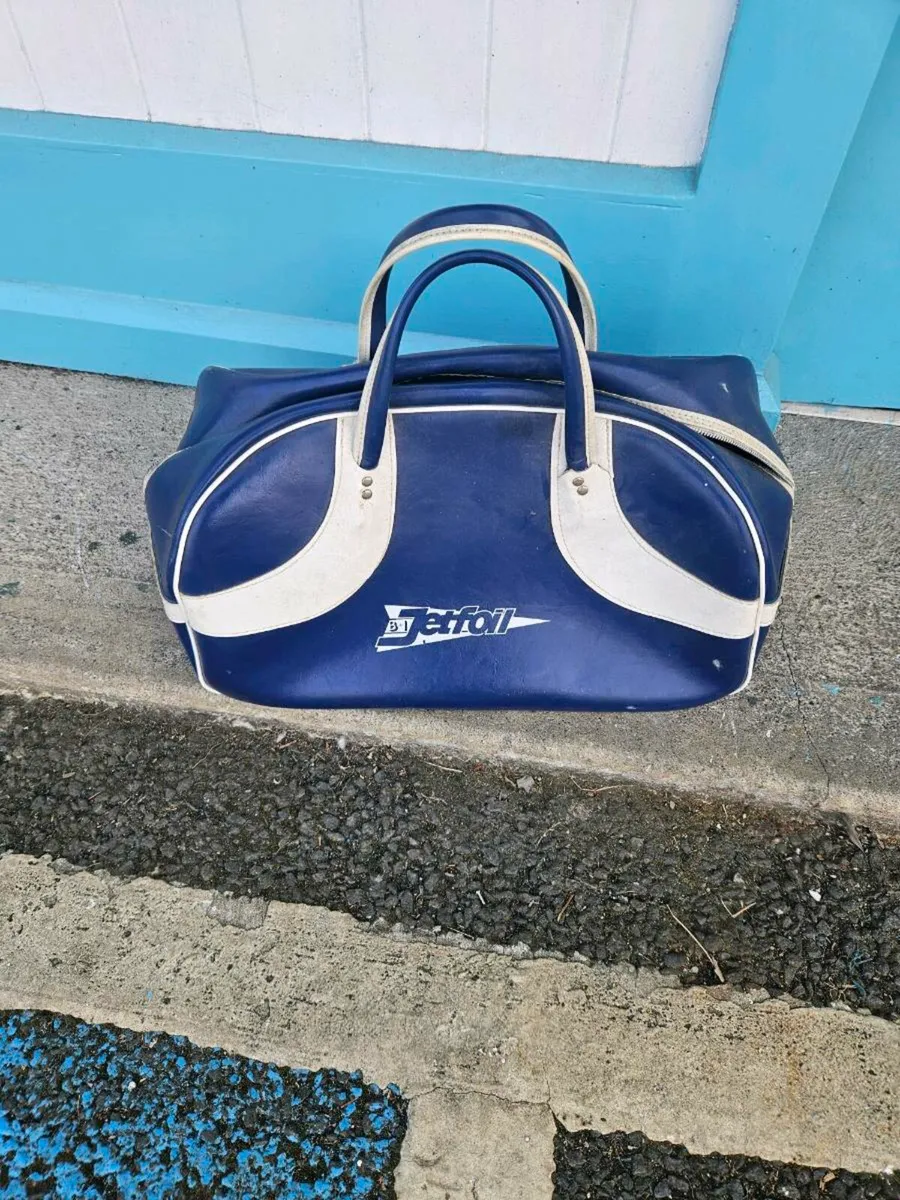 Vintage B&I Jetfoil Bag - Image 2