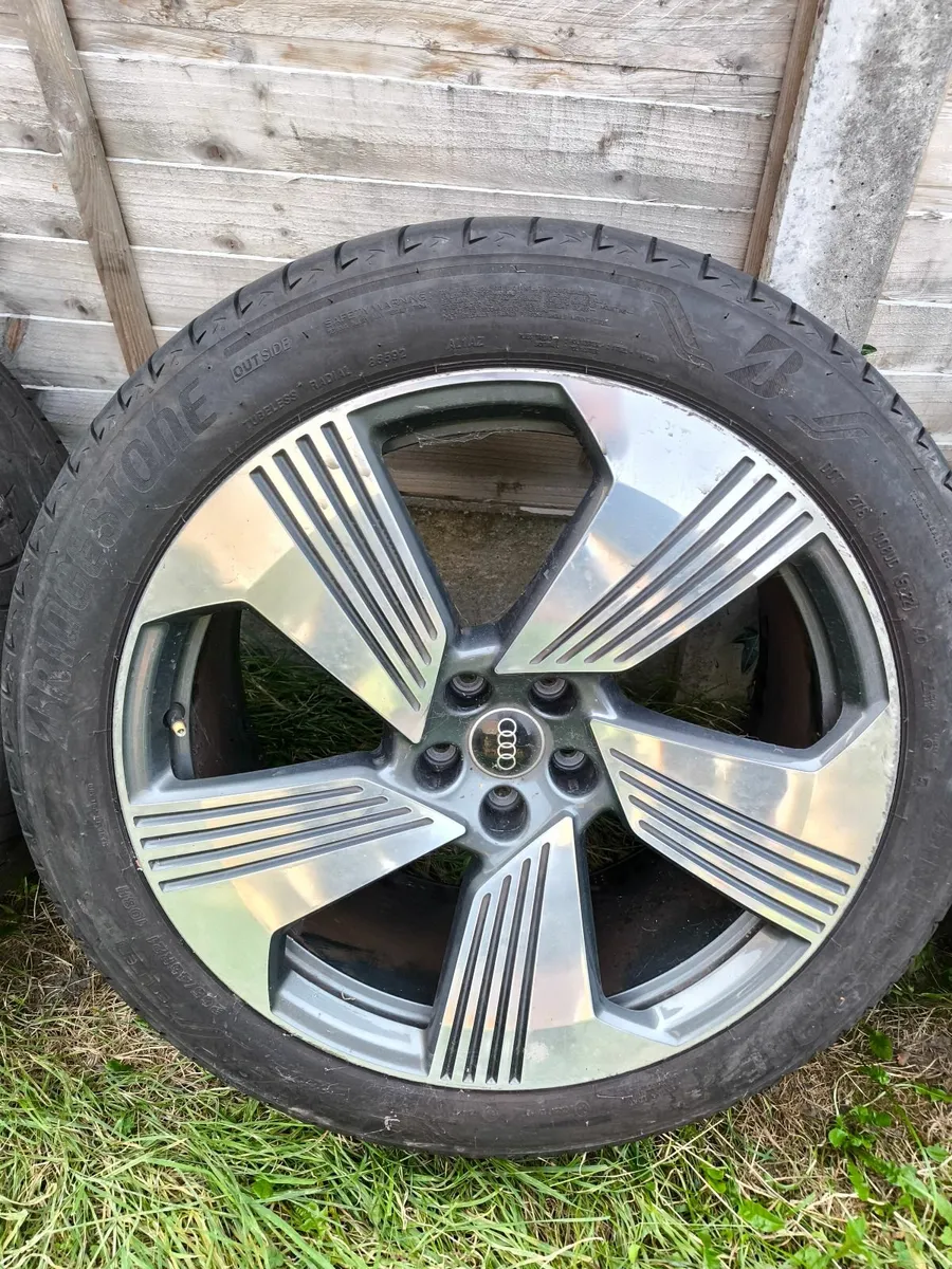 Audi Genuine E TRON wheels 265/45/21 good tyres!!! - Image 4