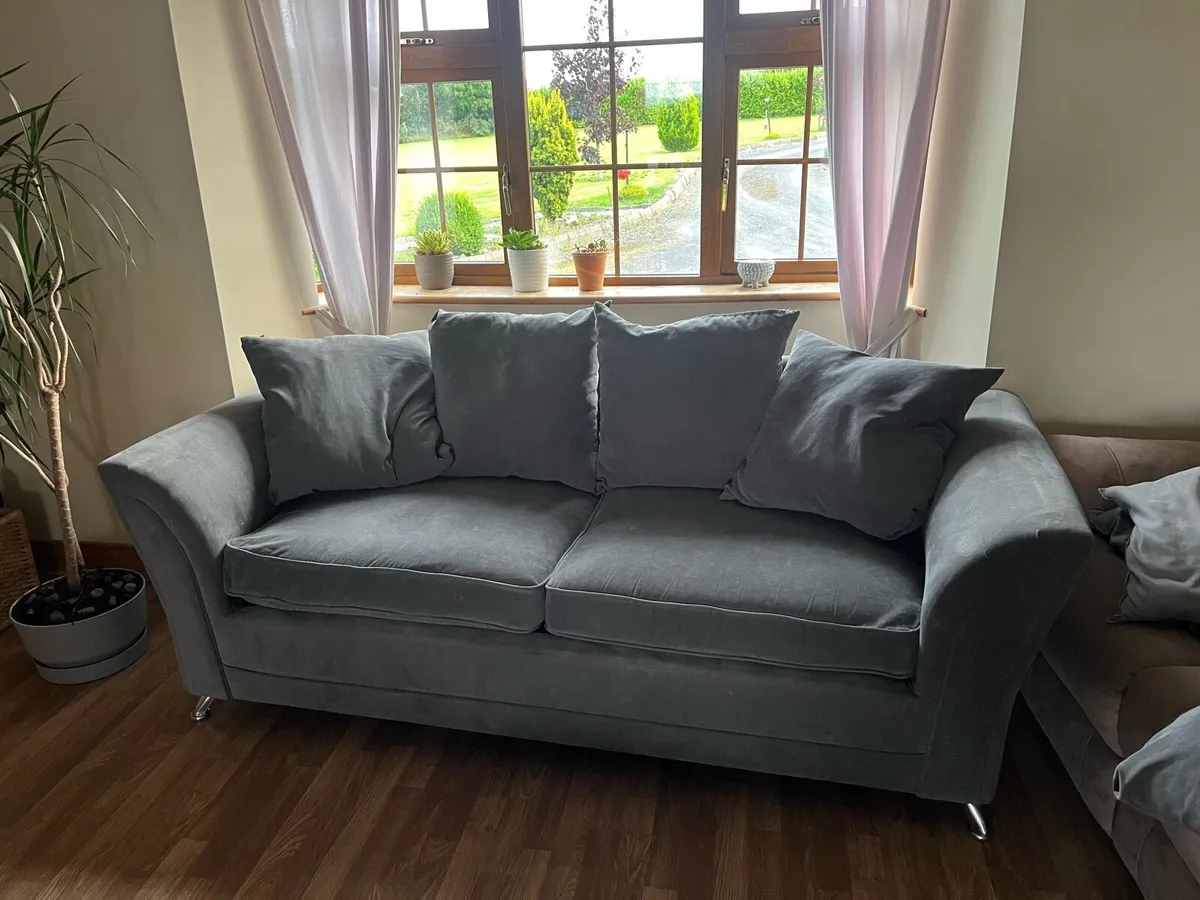 2X 3 SEATER COUCHES - Image 1