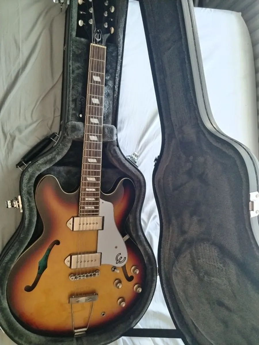 Epiphone Casino with Hard Case - Image 1