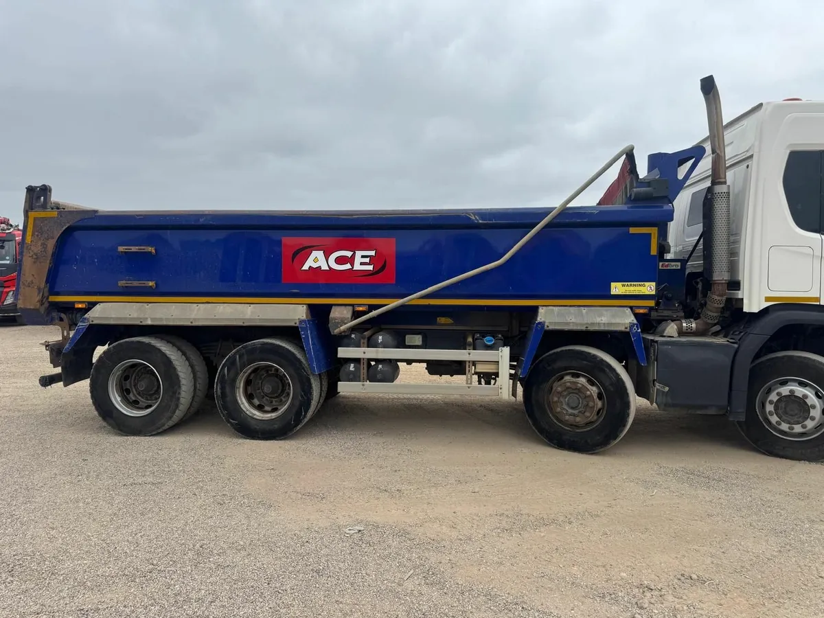 Scania P410 XT Tipper - Image 3