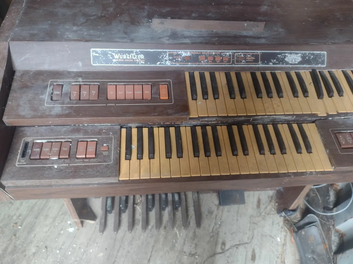 Wurlitzer, snooker table, etc - Image 4