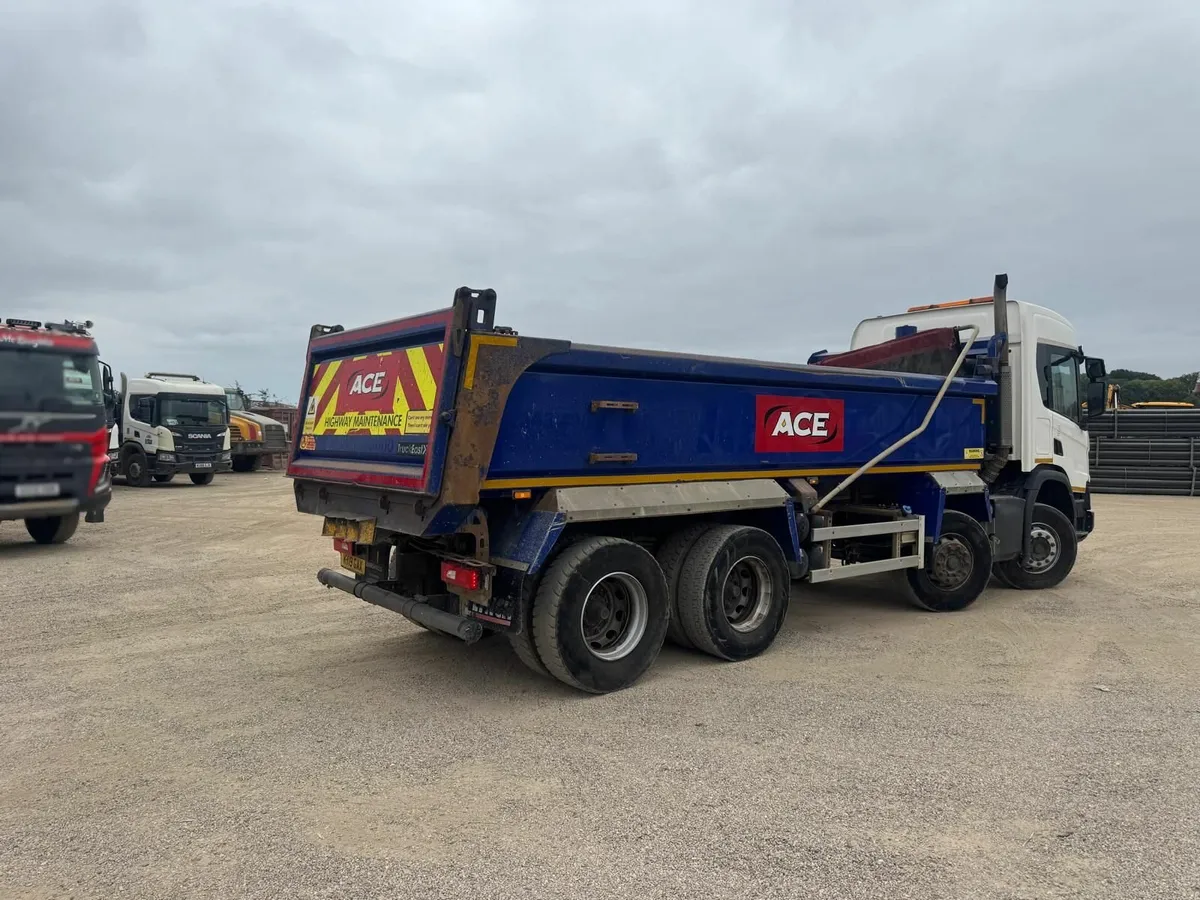 Scania P410 XT Tipper - Image 4