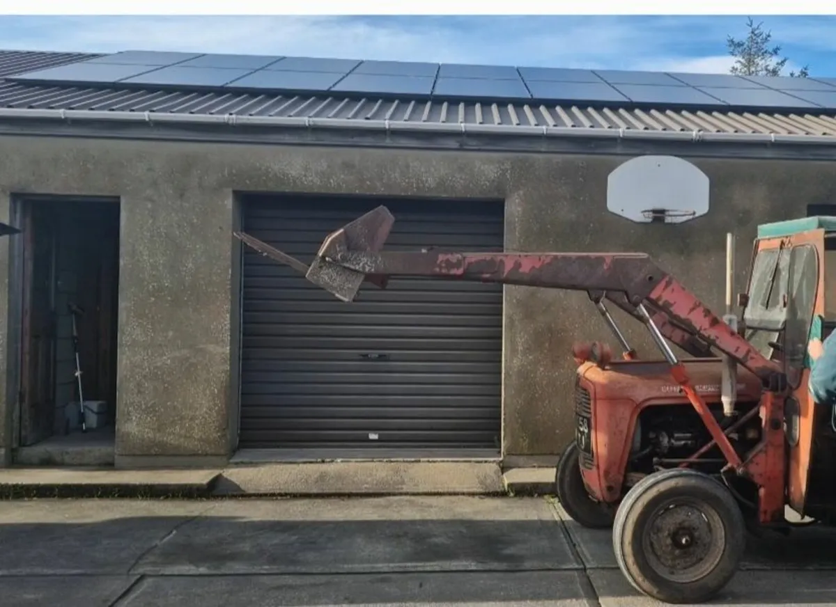 Front tractor loader - Image 1