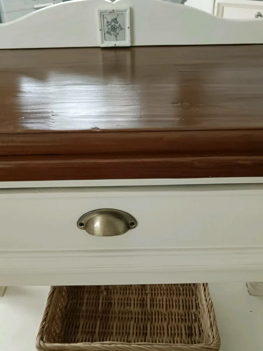 Console table - Image 1