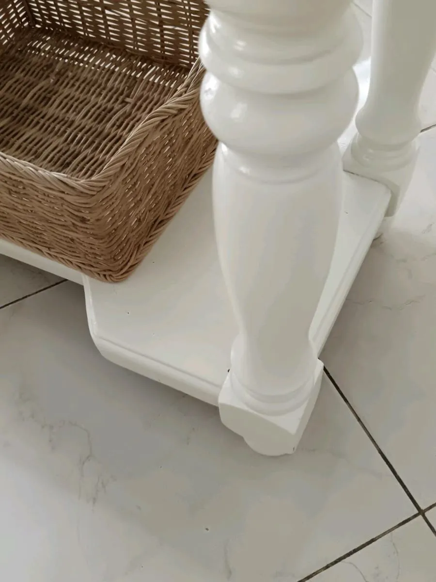 Console table - Image 2
