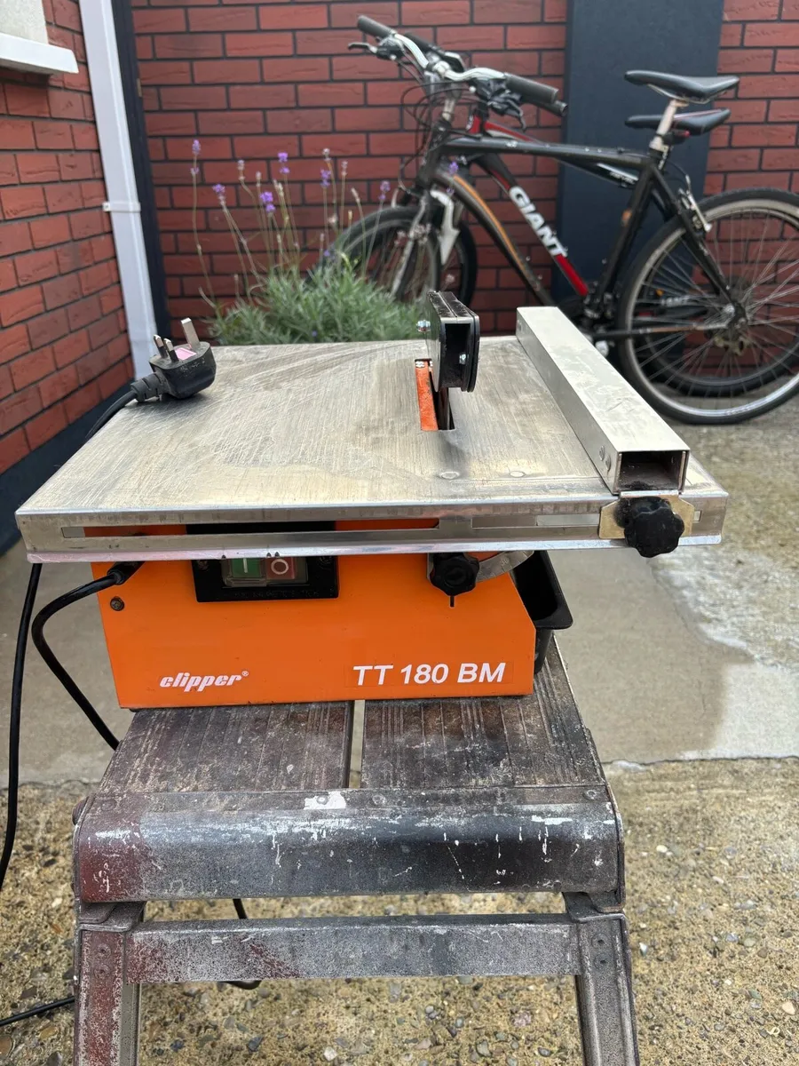 Wet saw - Image 1