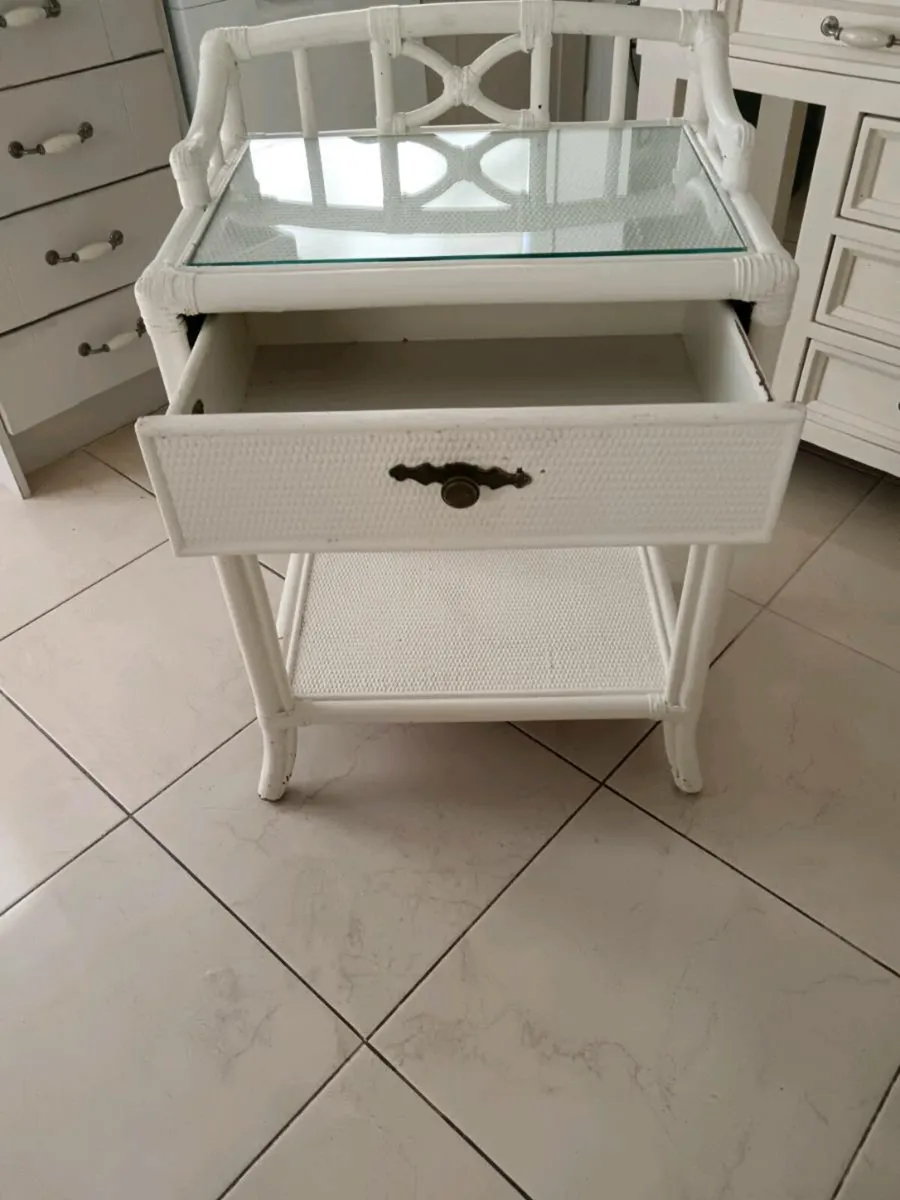 Bedside table - Image 2