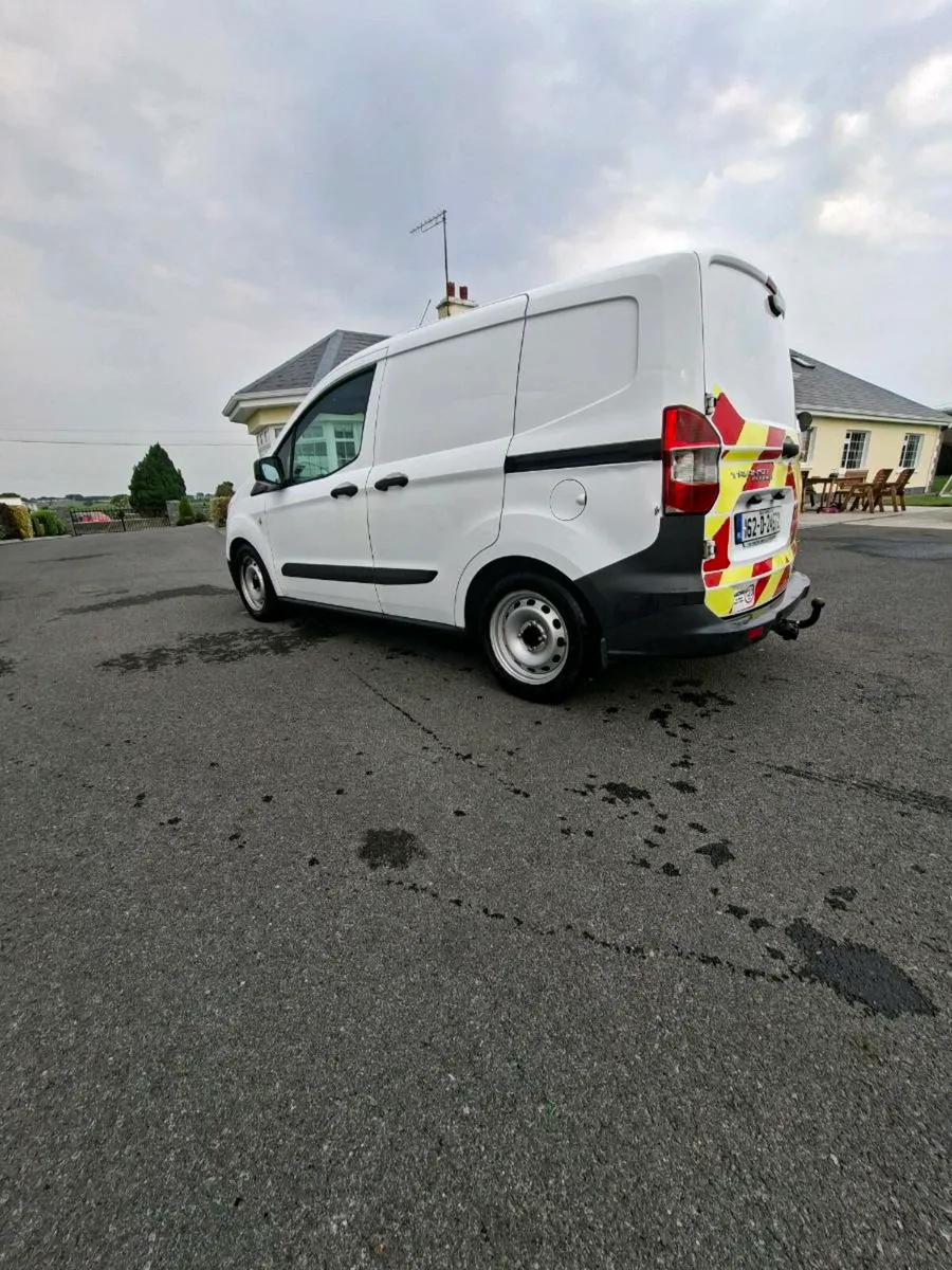 Ford Courier - Image 3