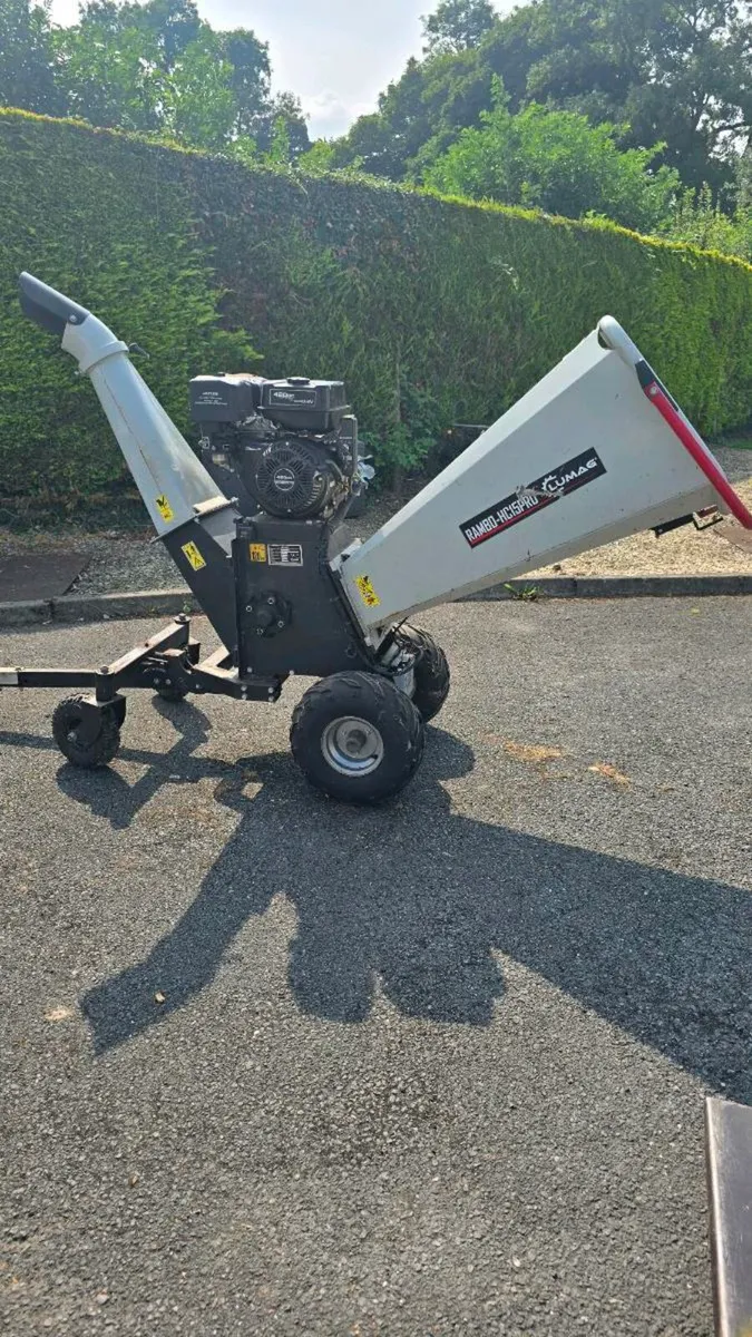 Lumag 15hp chipper shredder - Image 1