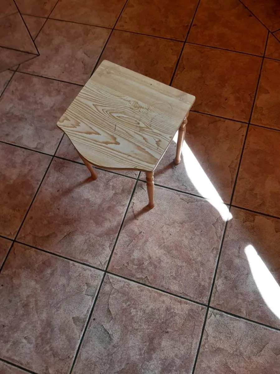 Small Table - Image 2