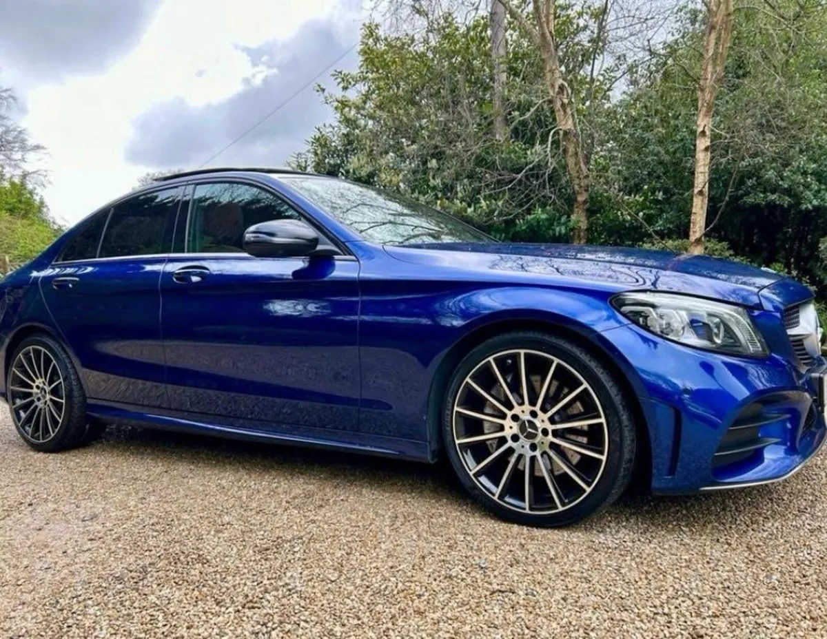 Mercedes Benz c300d AMG premium plus - Image 4
