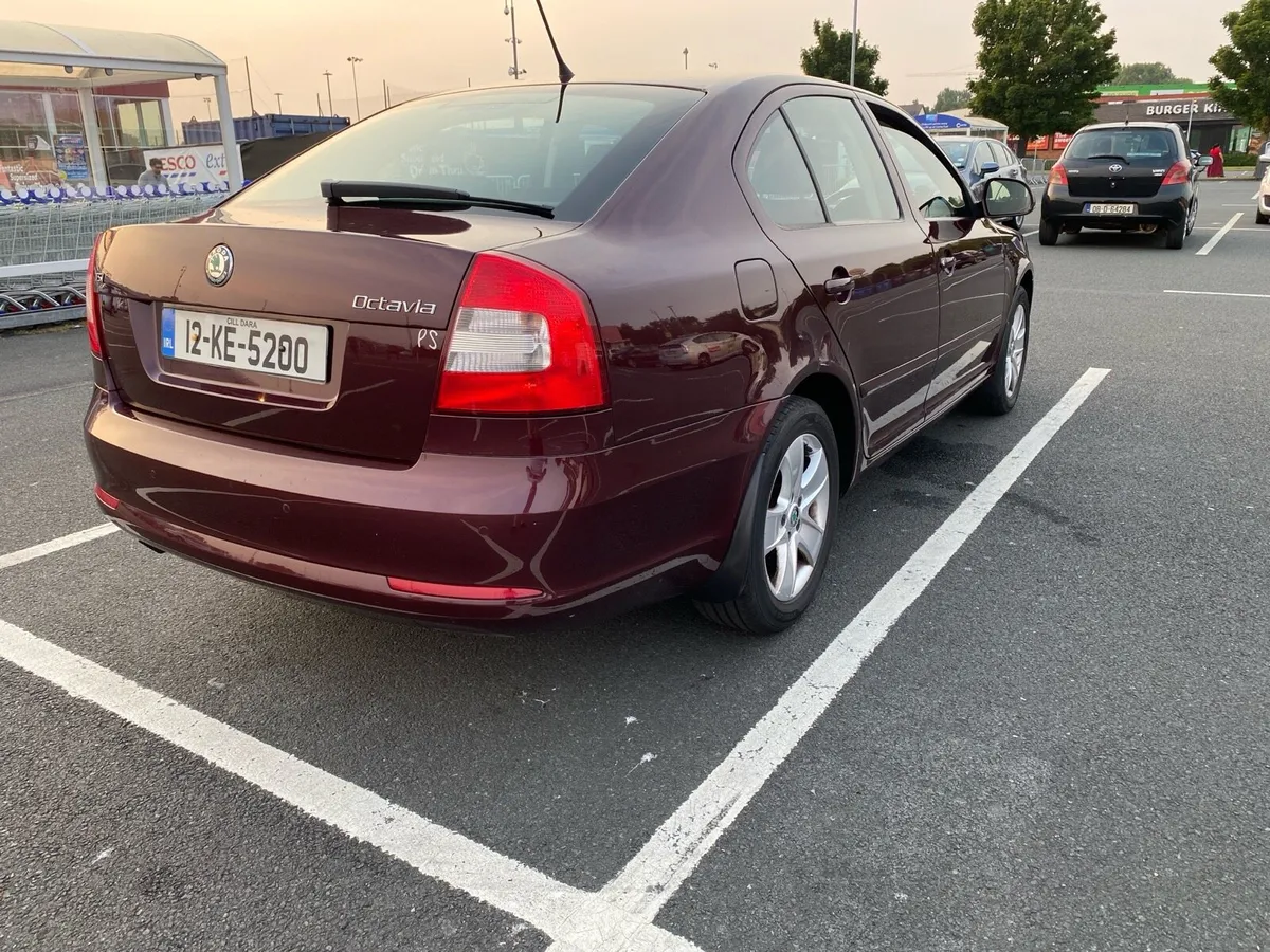 Skoda Octavia 2012-Elegance-1.4 Petrol - Image 4