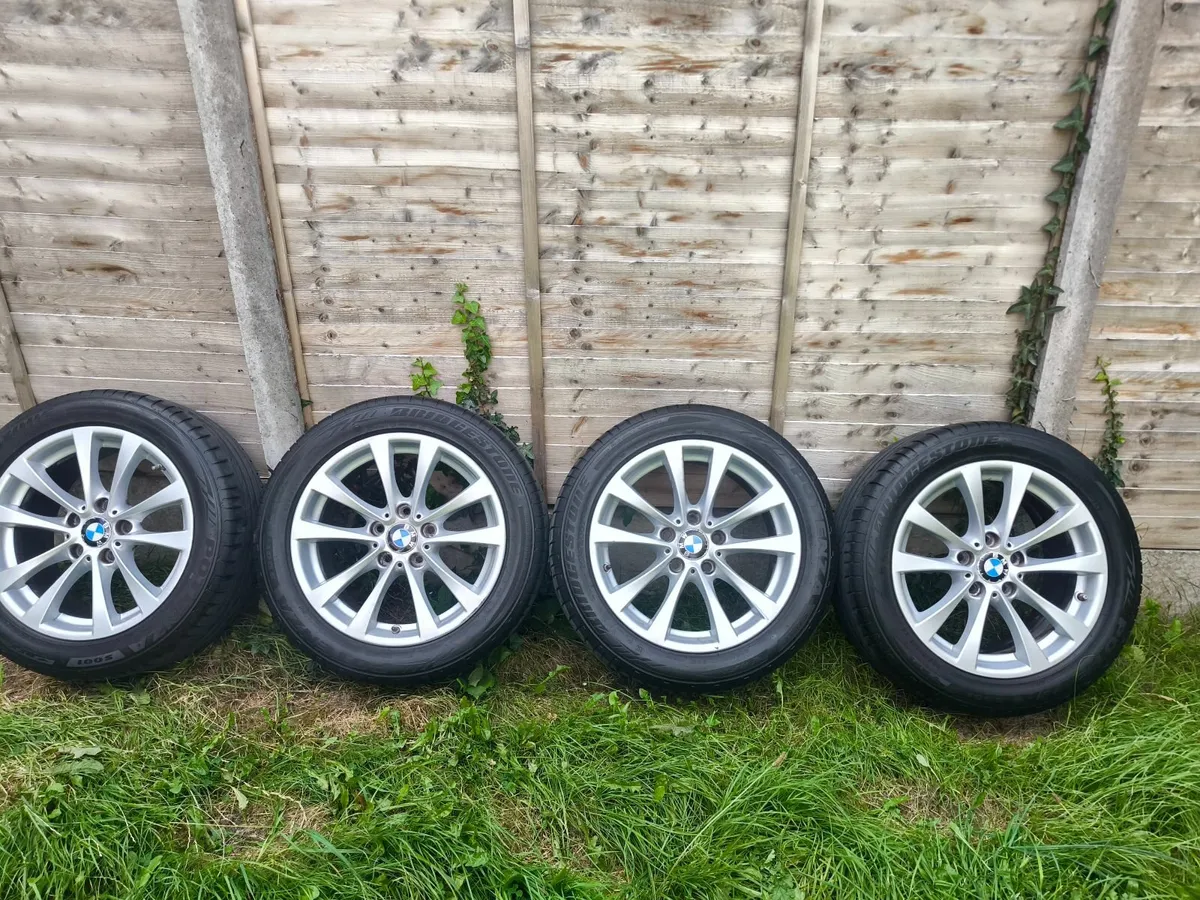 BMW 3 series genuine wheels alloys 5x112 225/50/17 - Image 1