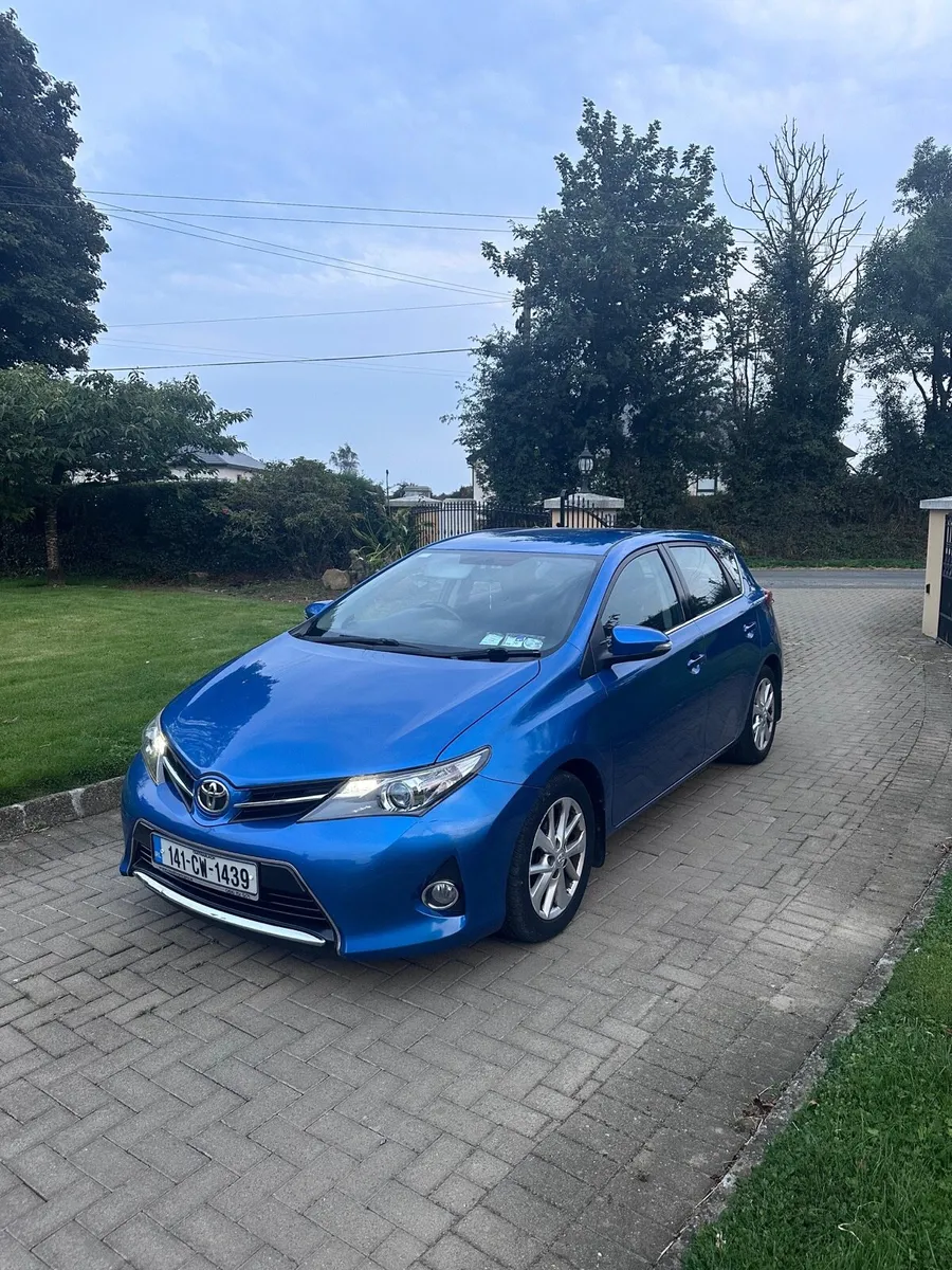 2014 Toyota Auris 1.4 D-4D - Image 1