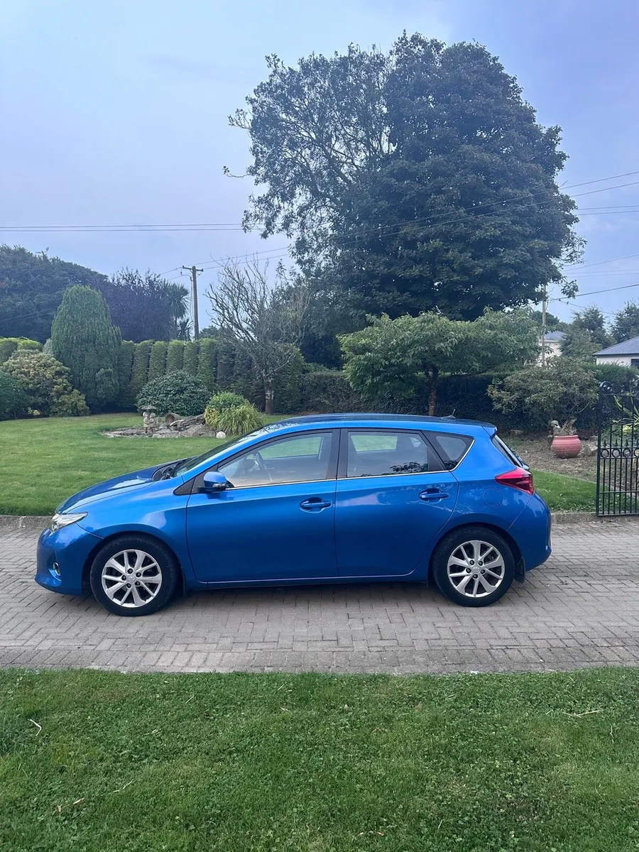 2014 Toyota Auris 1.4 D-4D - Image 4