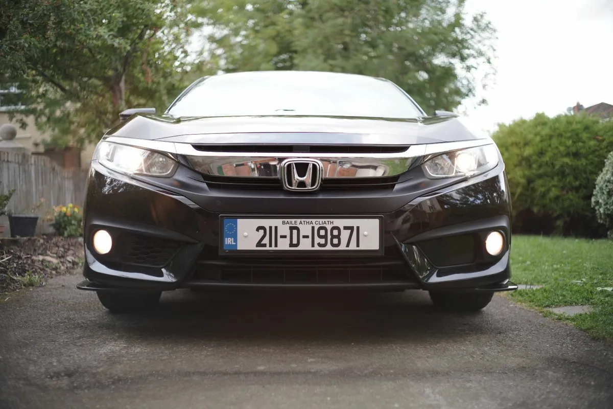 Honda Civic 2021 - Image 1