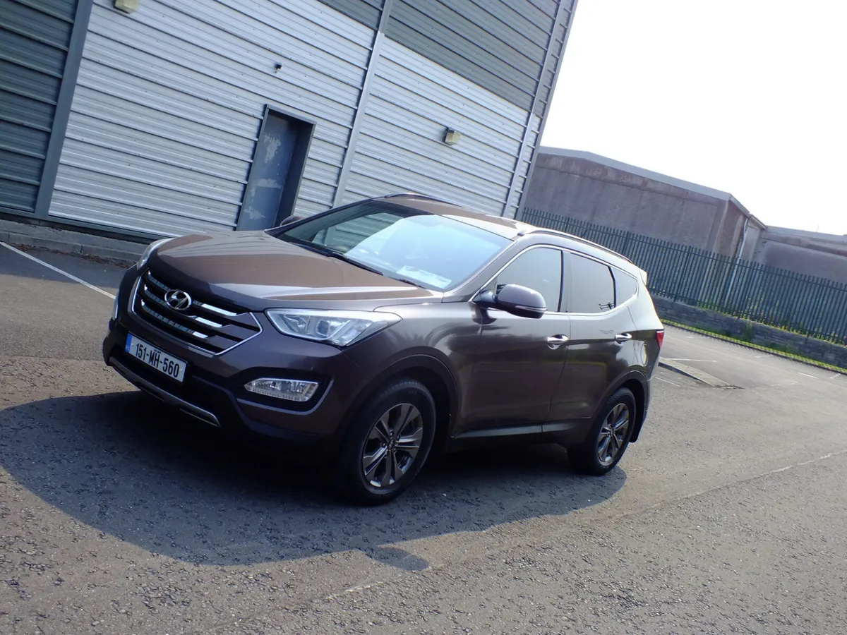 Hyundai Santa Fe 2015,7 Seats,4wd - Image 3