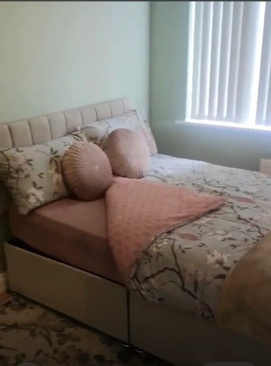 DOUBLE SIZE BED