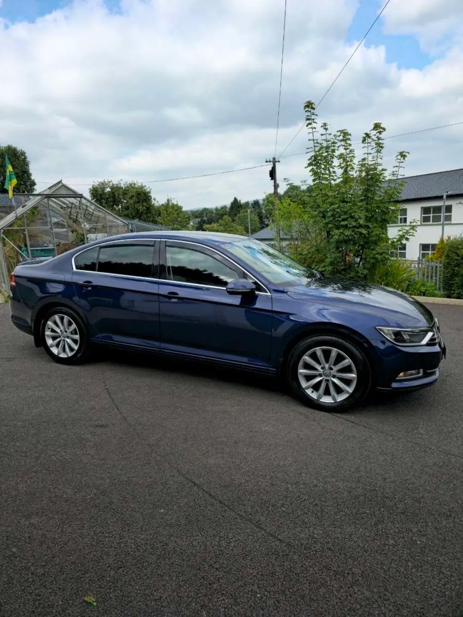 172 Volkswagen Passat 1.6 120bhp - Image 2