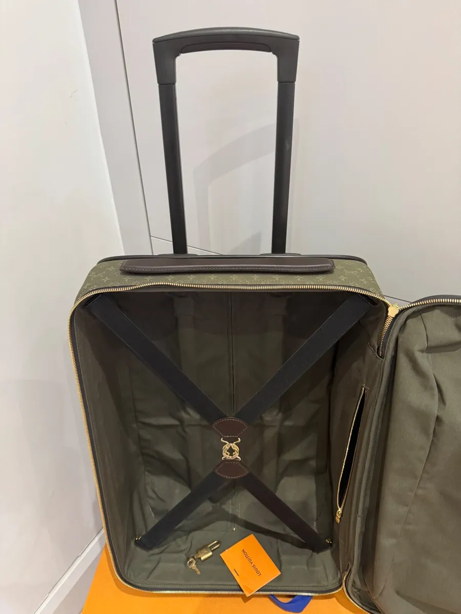 Louis Vuitton Travel Suit  Case - Image 3