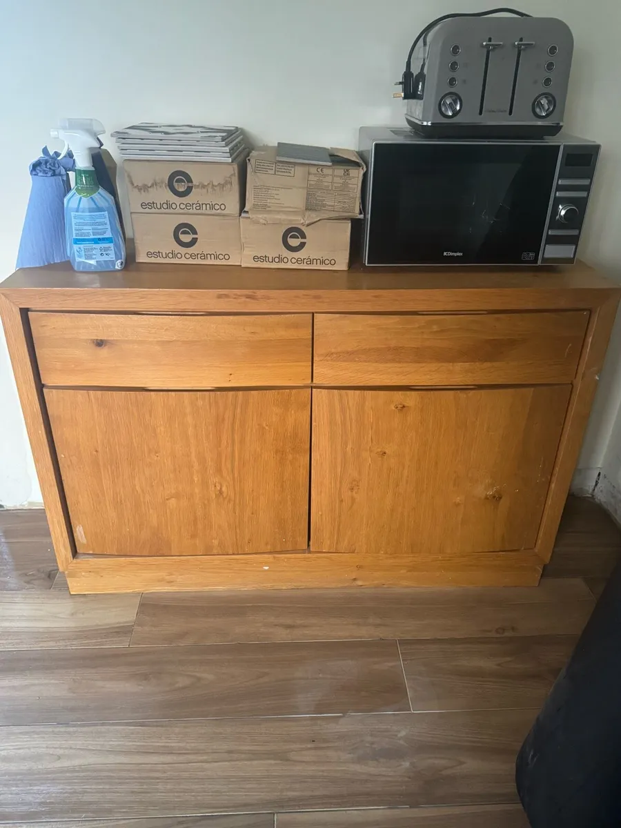 Oak Side Board - Image 1