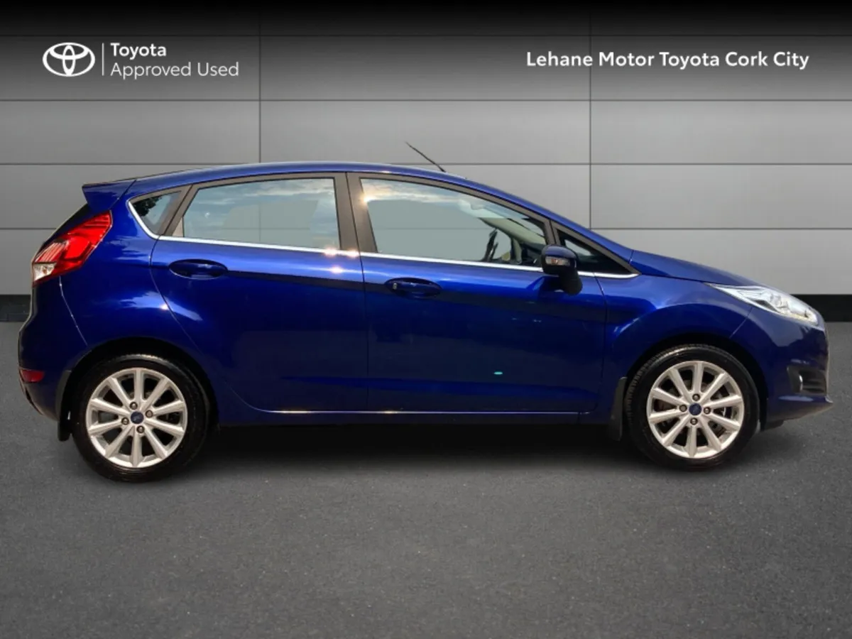 Ford Fiesta TITANIUM 1.25 60PS M5 5 MCA 4DR - Image 3
