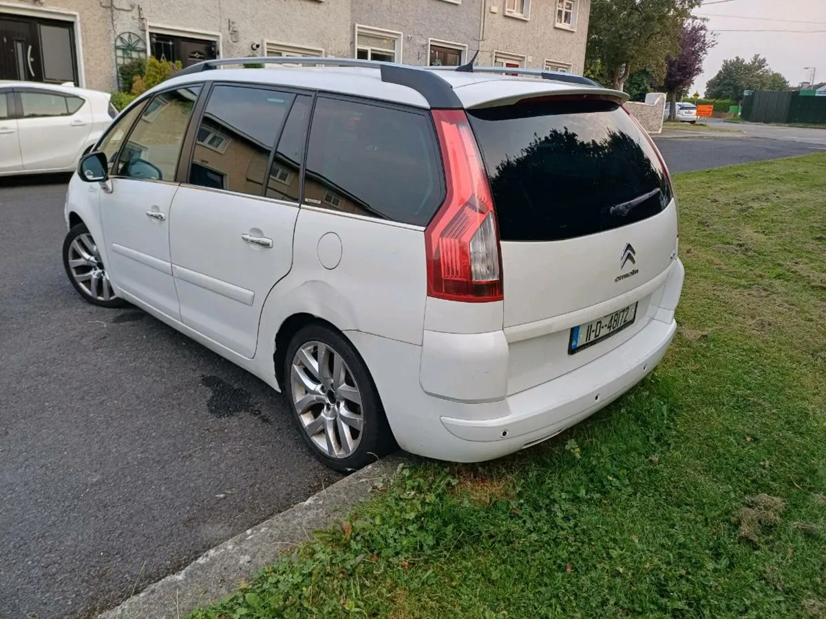 Citroen C4 Grand Picasso 2011 automatic - Image 3