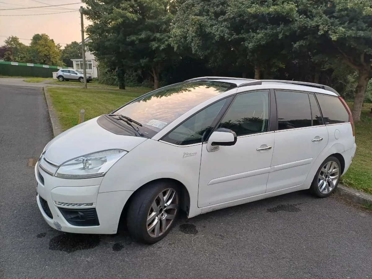 Citroen C4 Grand Picasso 2011 automatic - Image 4
