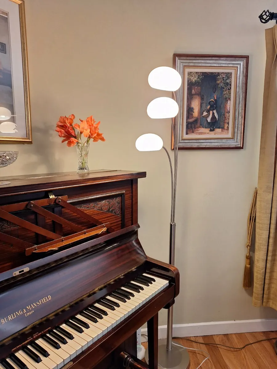 FLOOR LAMP - Image 2
