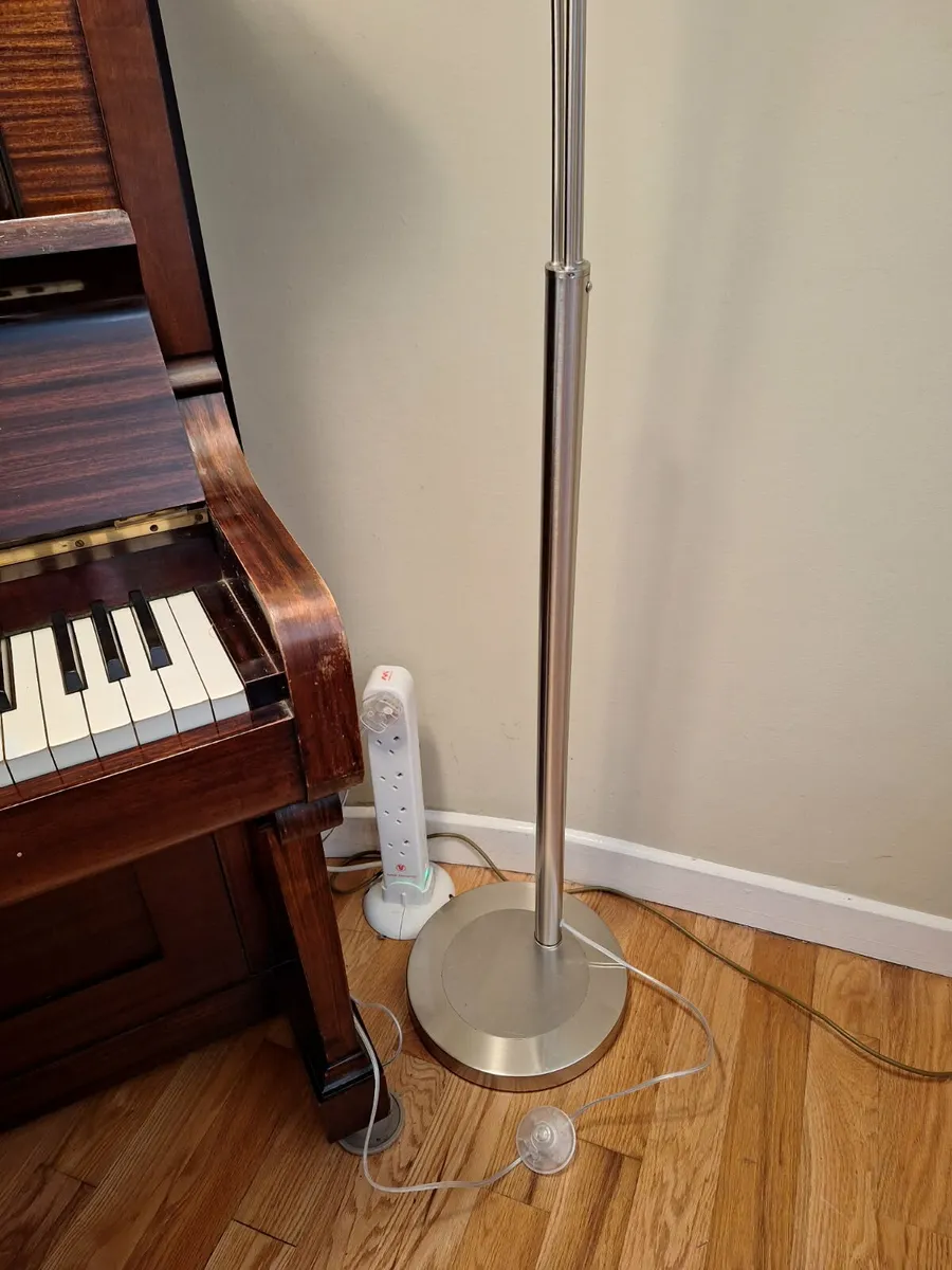 FLOOR LAMP - Image 3